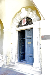 Piazza_di_S_Onofrio-Chiesa_omonima-Portico (2)