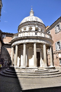 Piazza_di_S_Pietro_in_Montorio-Chiesa_omonima-Tempio_Bramante