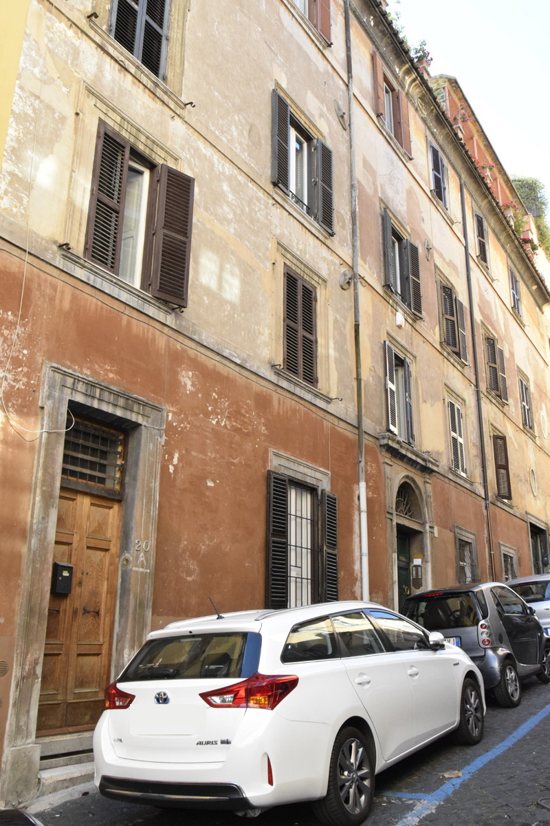 Salita_di_S_Onofrio-Palazzo_al_n_20