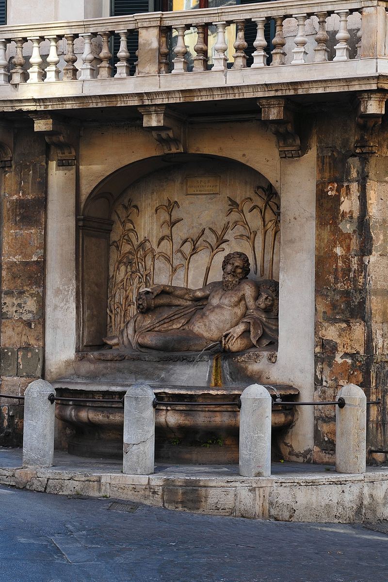 Via_IV_Fontane-Fontana_dell'Arno_o_dell'Aniene