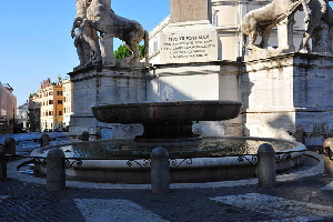 Piazza_del_Quirinale-Fontana (8)
