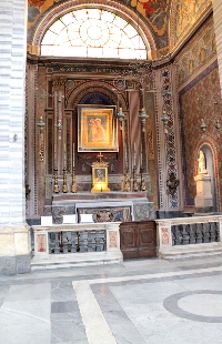 Via_del_Corso-Chiesa dei_SS_Ambrogio_e_Carlo-Cappella_della_Vergine