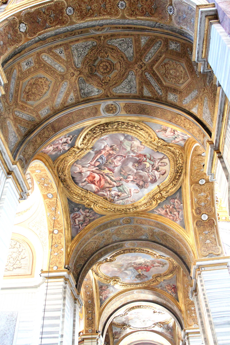 Via_del_Corso-Chiesa dei_SS_Ambrogio_e_Carlo-Soffitto_navata_circolare (2)