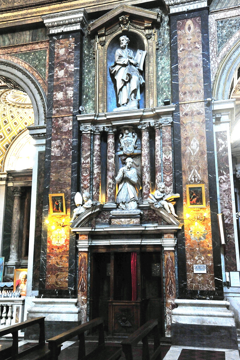 Via_del_Corso-Chiesa_di_Maria_e_Ges-Monumento_di_Giorgio_Bolognetti