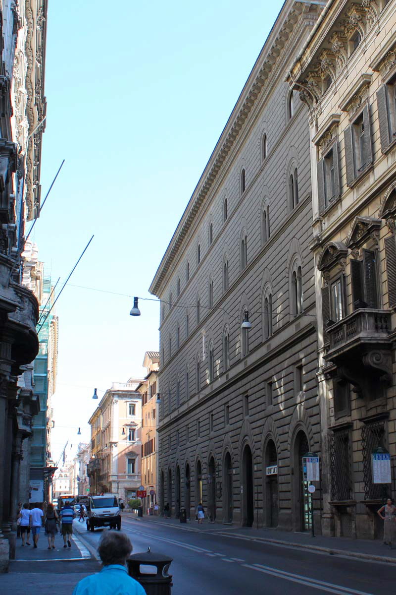 Via_del_Corso-PalazzoOdescalchi (3)